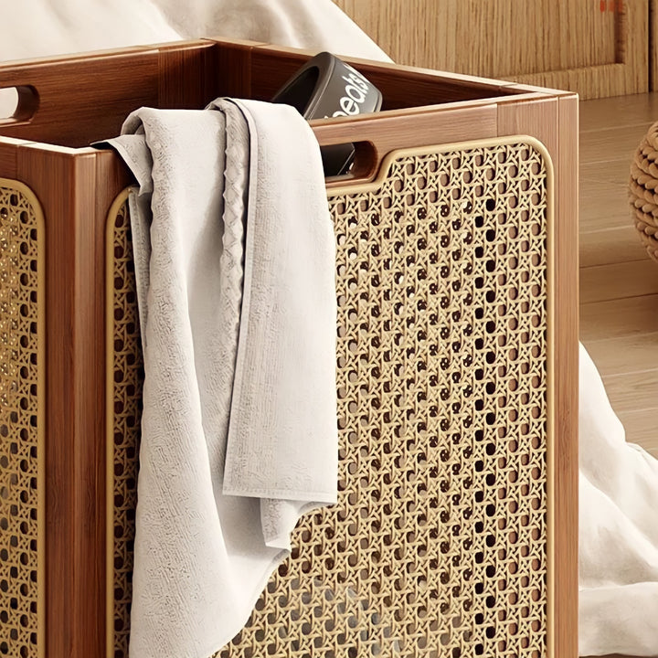 ラタンキャスター付きバスケット