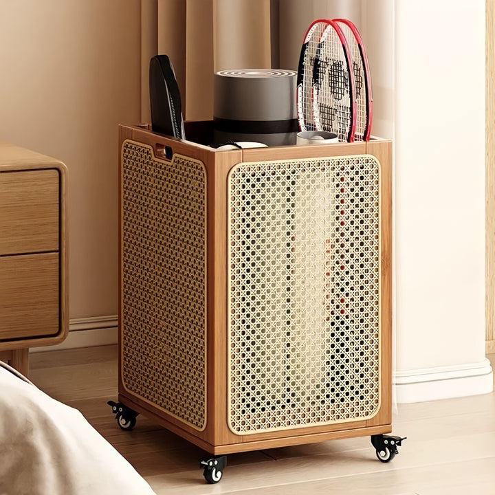 ラタンキャスター付きバスケット