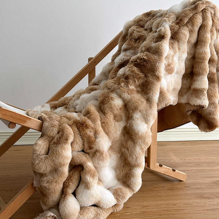 Fluffy imitation fur blanket