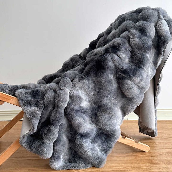 Fluffy imitation fur blanket