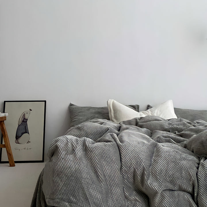 Soft and warm waffle milk fleece bedding set