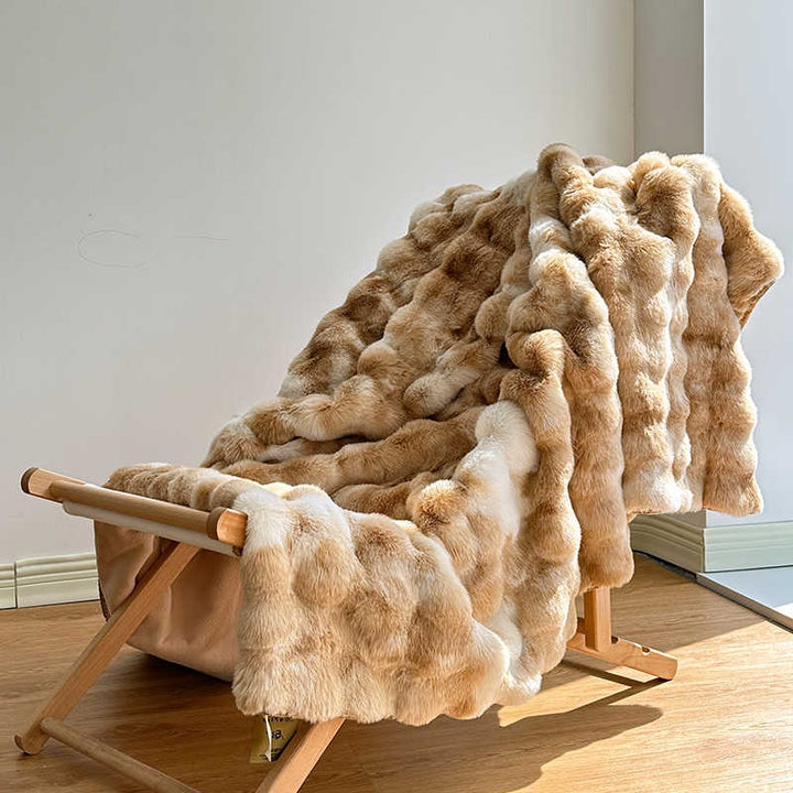 Fluffy imitation fur blanket