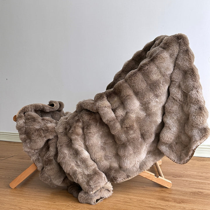 Fluffy imitation fur blanket