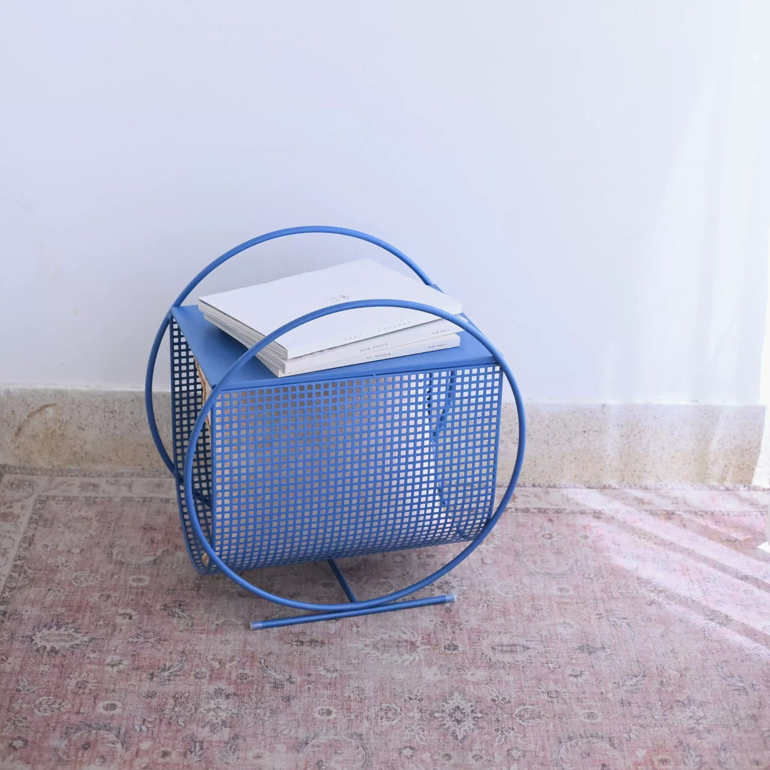 Circle Mesh Side Table