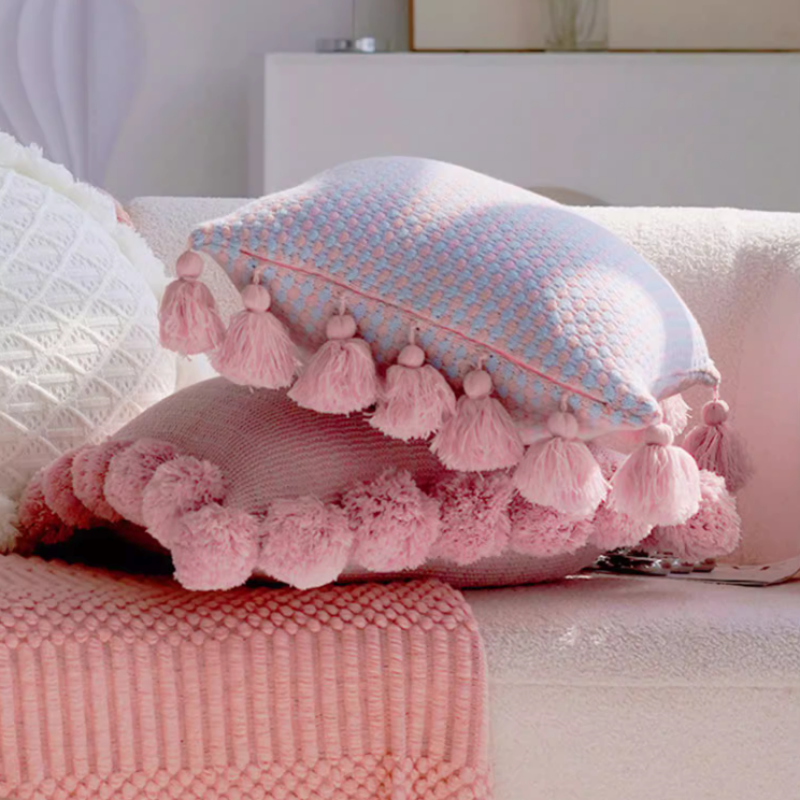 ニットタッセルクッション kocol