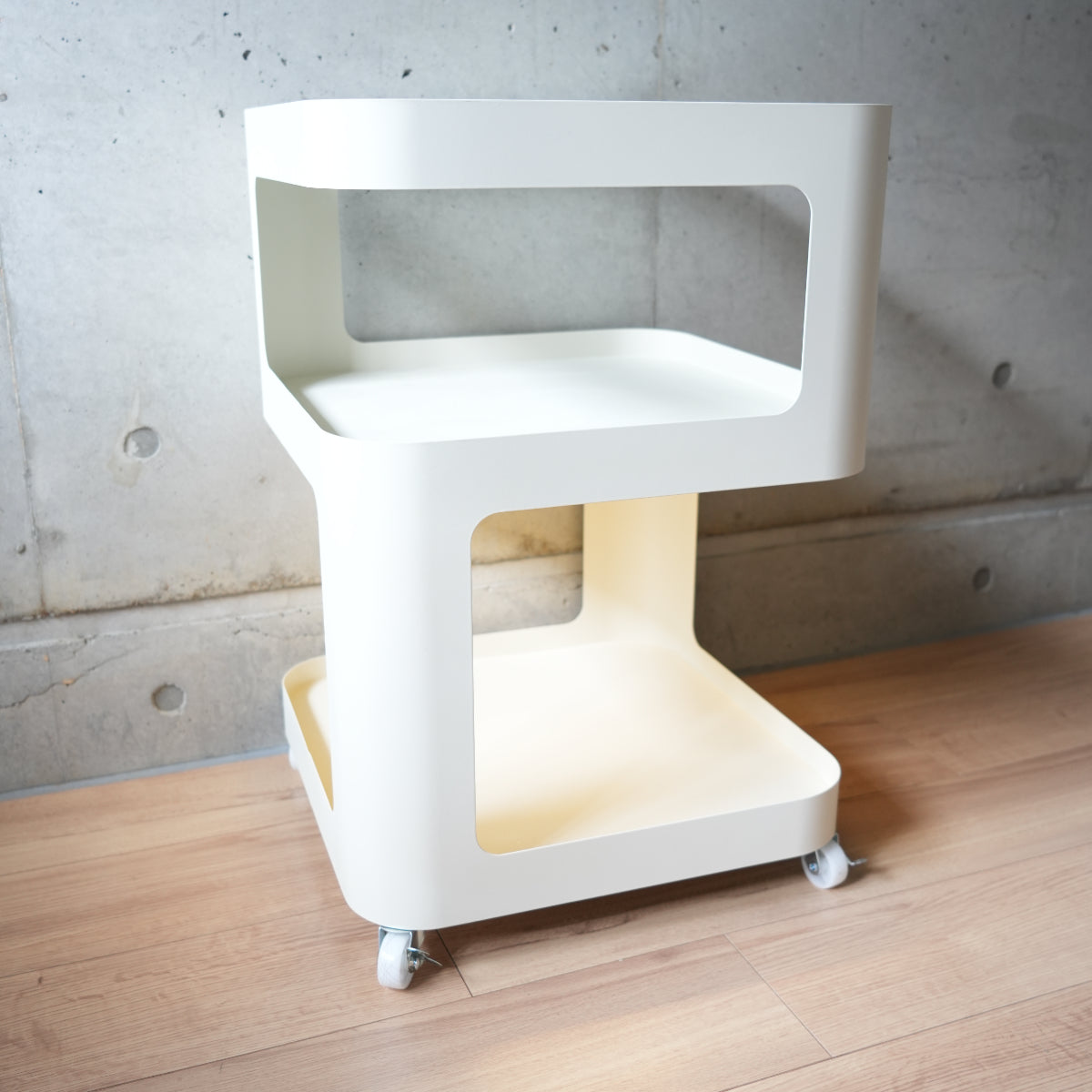 可動式スクエアサイド収納テーブル kocol