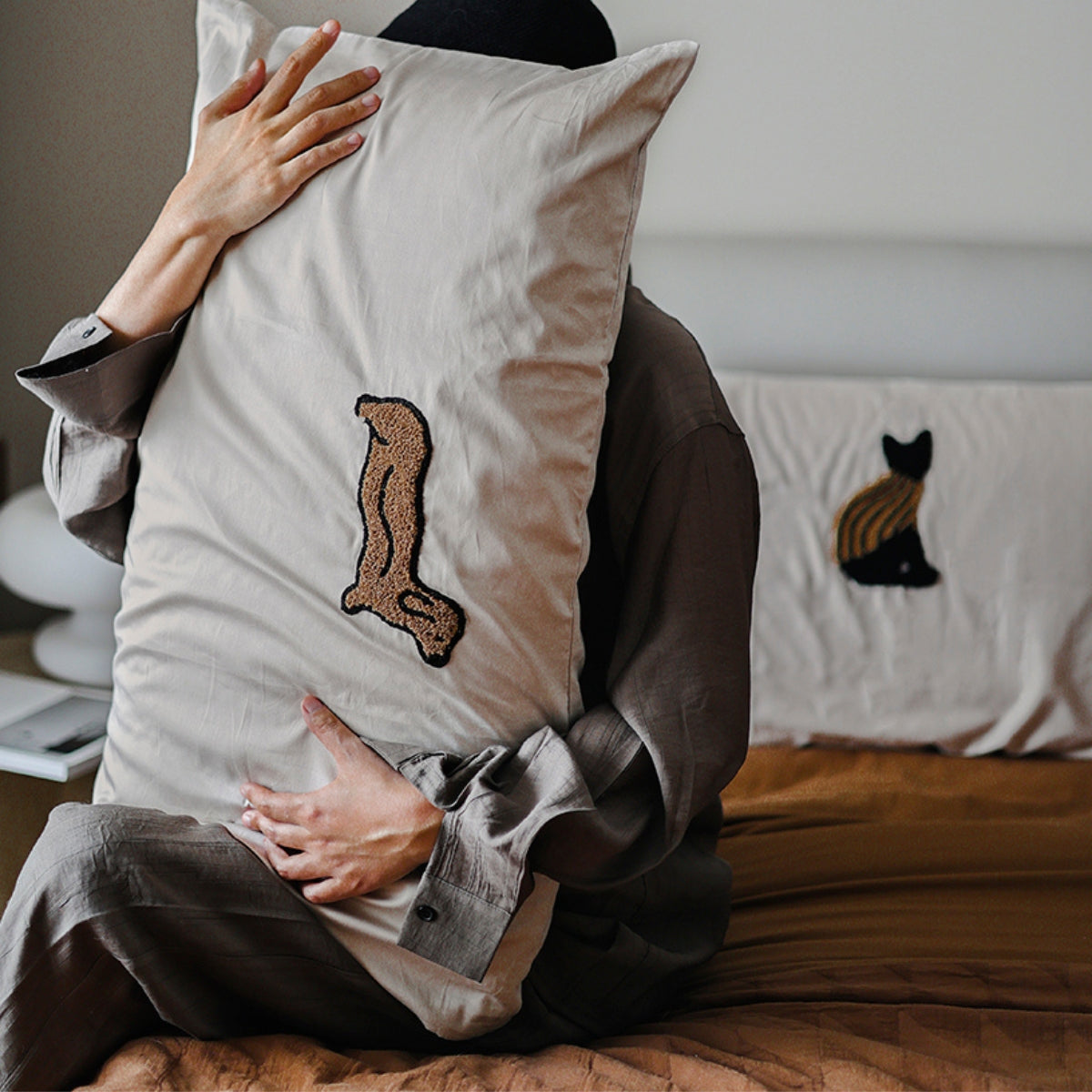 ダックスフンド 刺繍枕カバー kocol