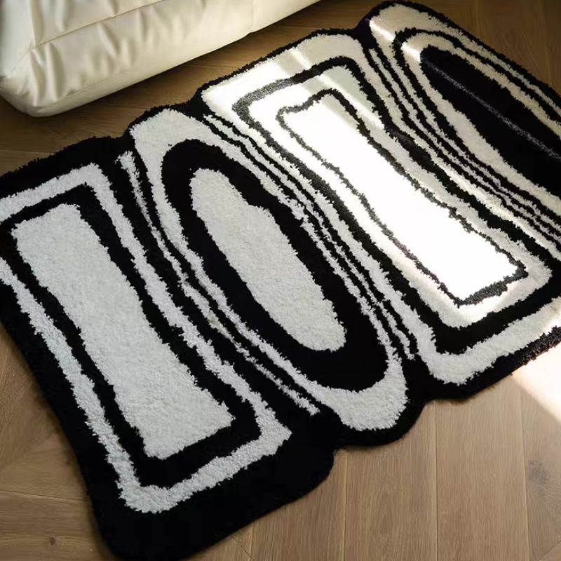 Geometric pattern black and white rug