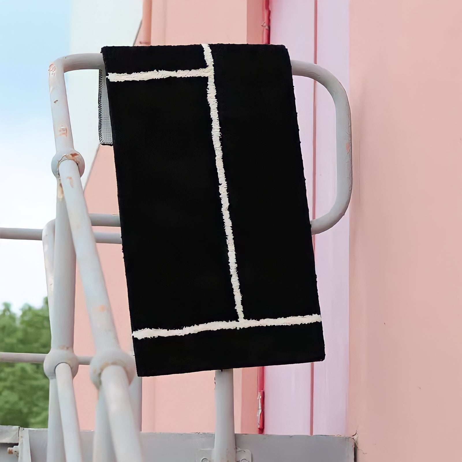 Simple White Line Long Rug Mat