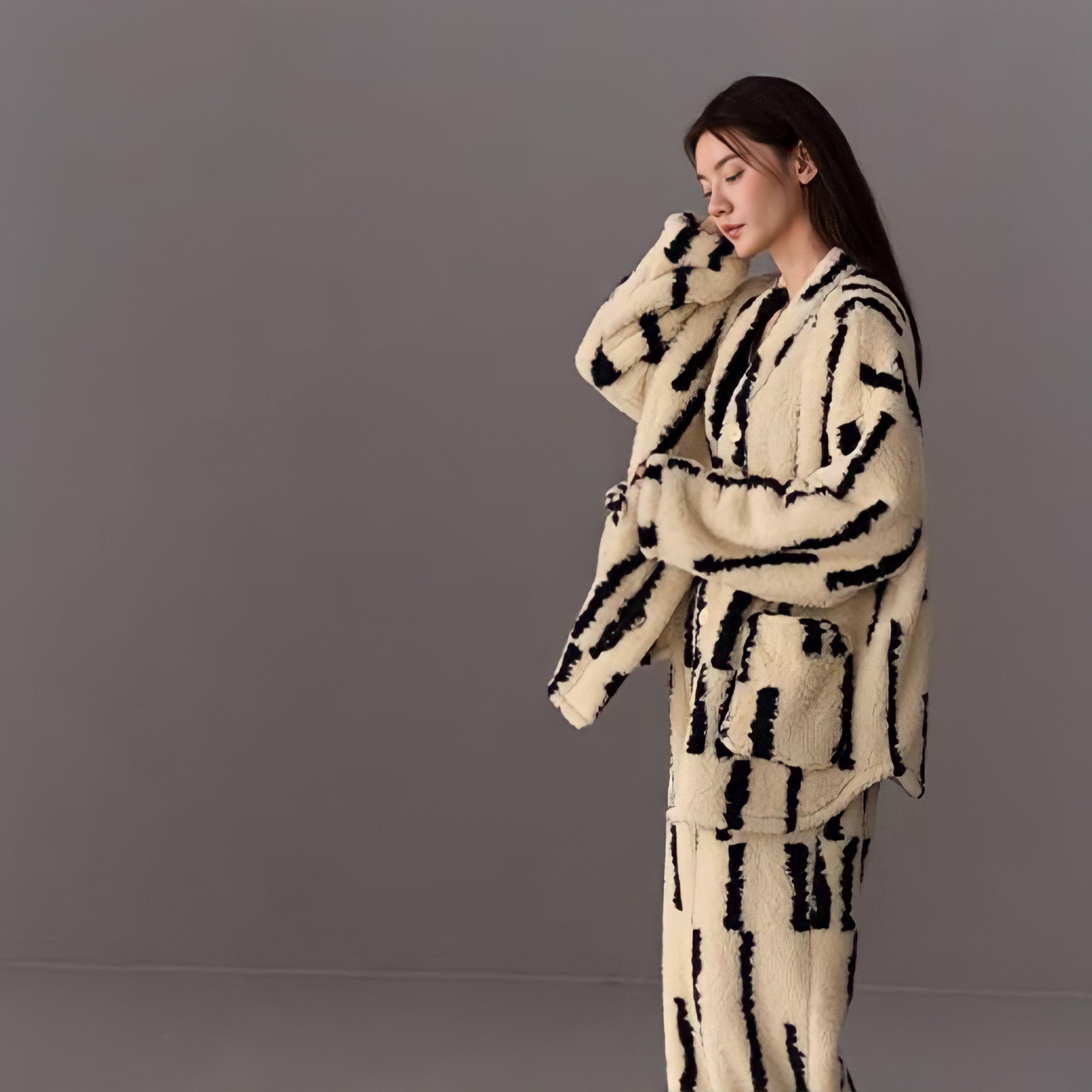 ヘビーふわもこストライプルームウェア