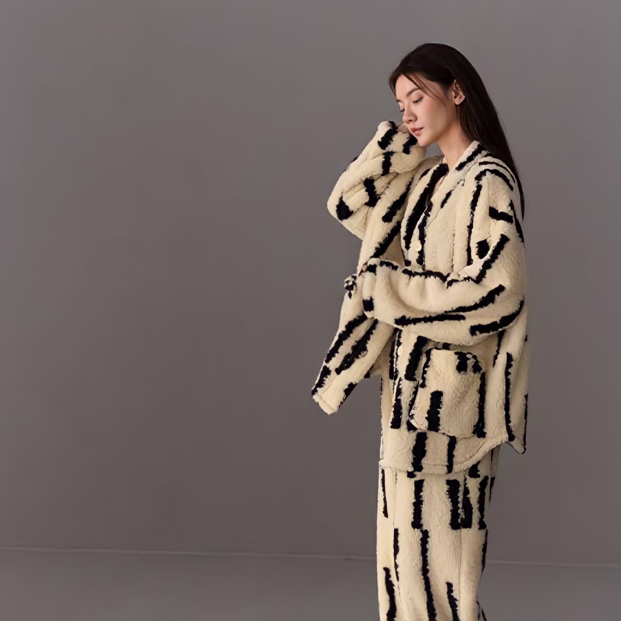 ヘビーふわもこストライプルームウェア