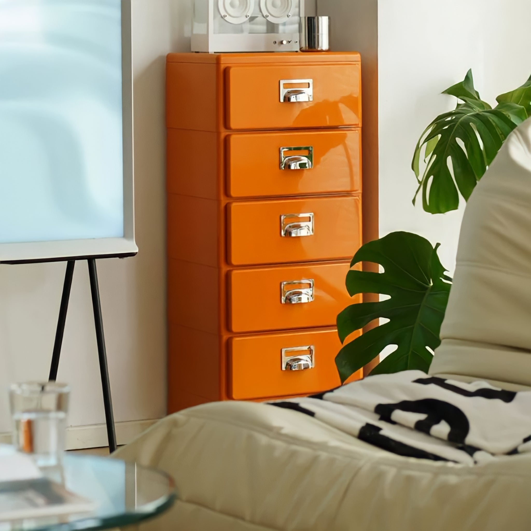 Retro modern cabinet