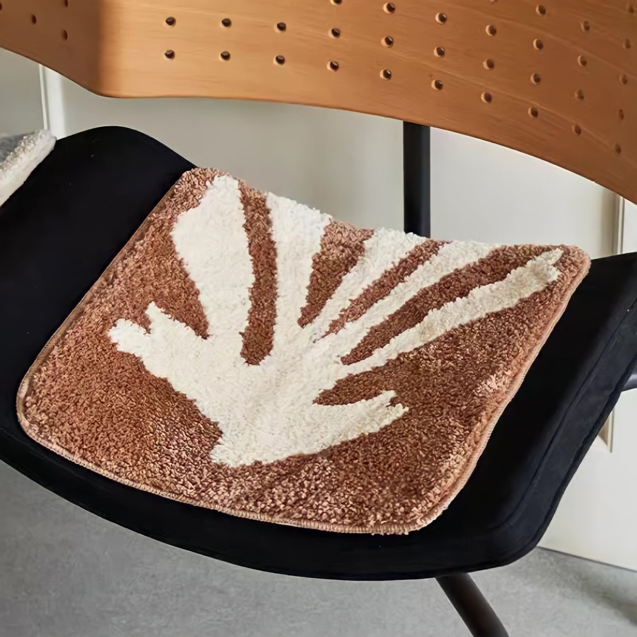 Shell pattern seat cushion