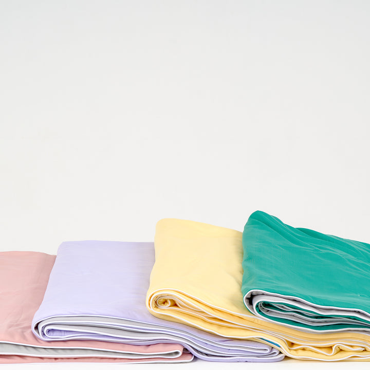 Colorful W-Color Antibacterial Cool Blanket, Dark Green And Gray