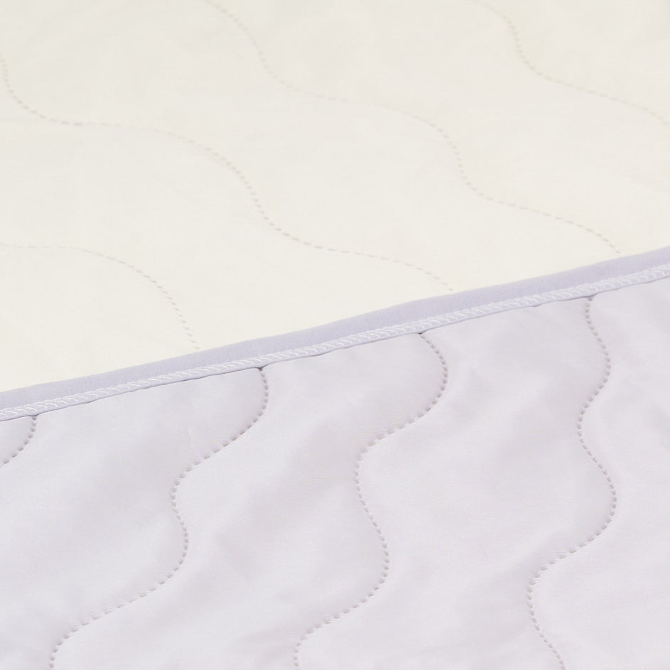 Double Color Cool Quilt Custard Light Gray