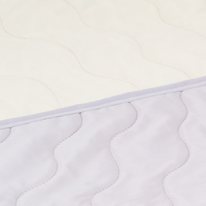 Double Color Cool Quilt Custard Light Gray