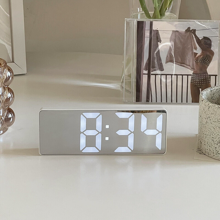 デジタル電子置き時計 目覚まし時計 多機能時計 / Digital electronic holding clock alarm clock multifunctional clock - kocol