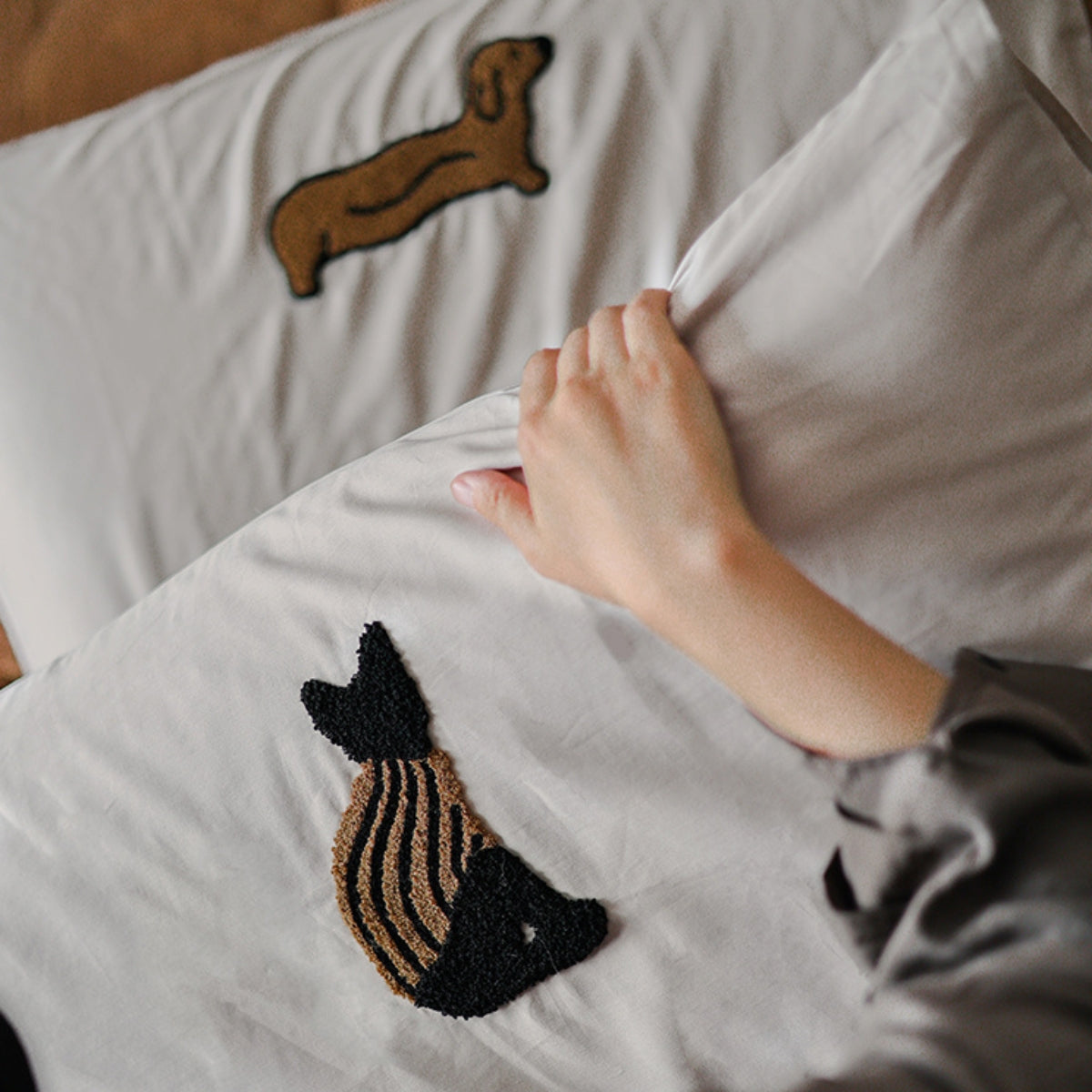 ダックスフンド 刺繍枕カバー kocol