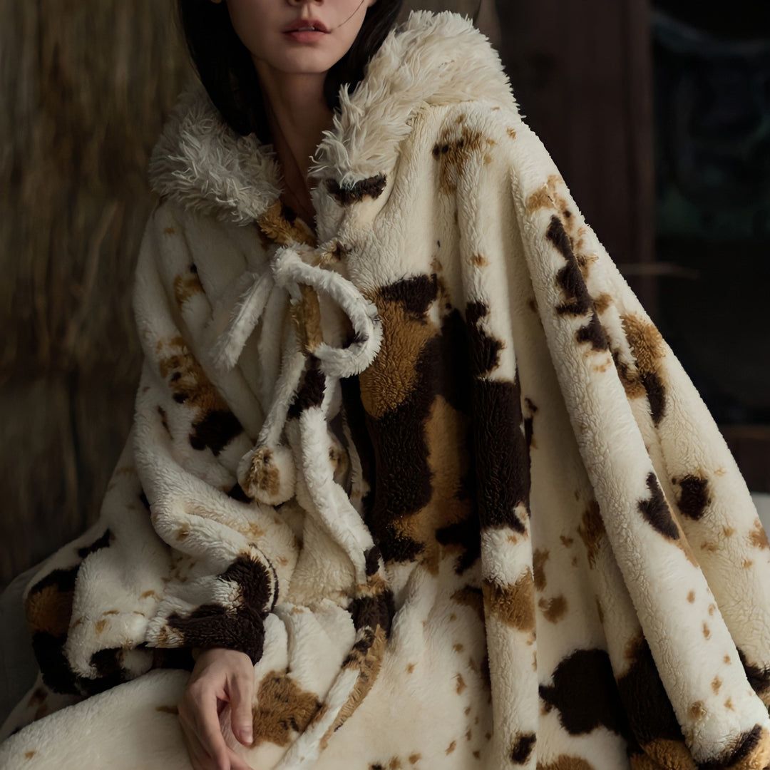 Fluffy cow pattern long cape 