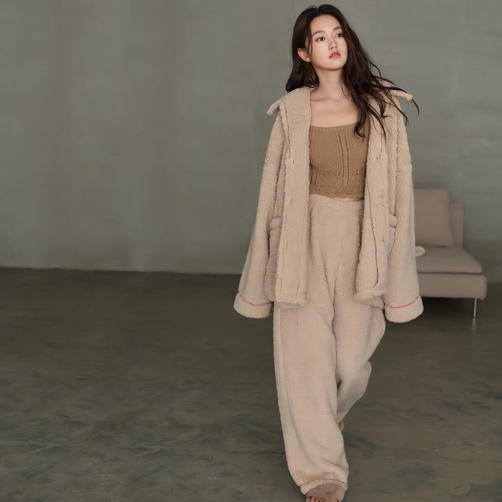 パイピング襟付きふわもこルームウェア