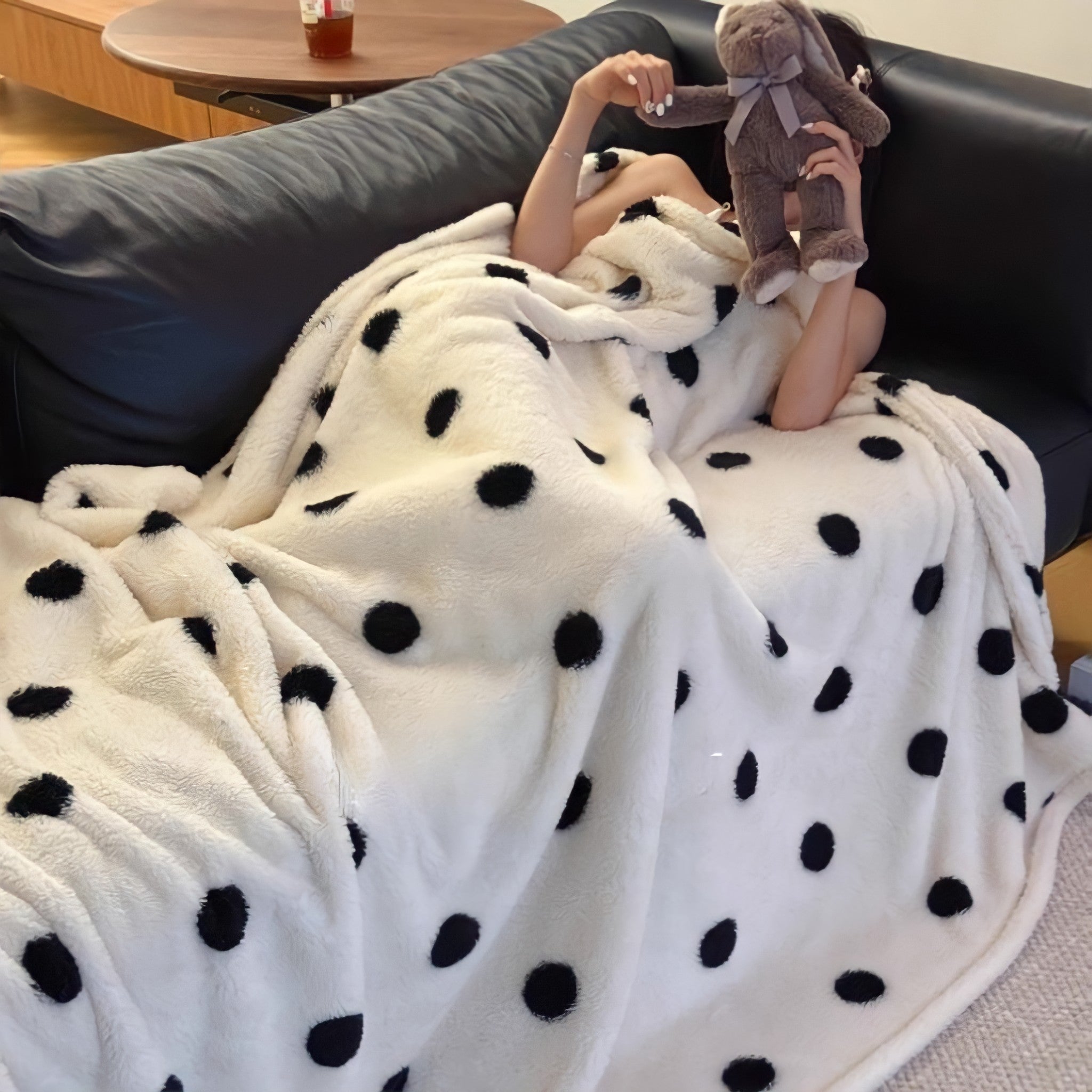 White Dot Fleece Blanket