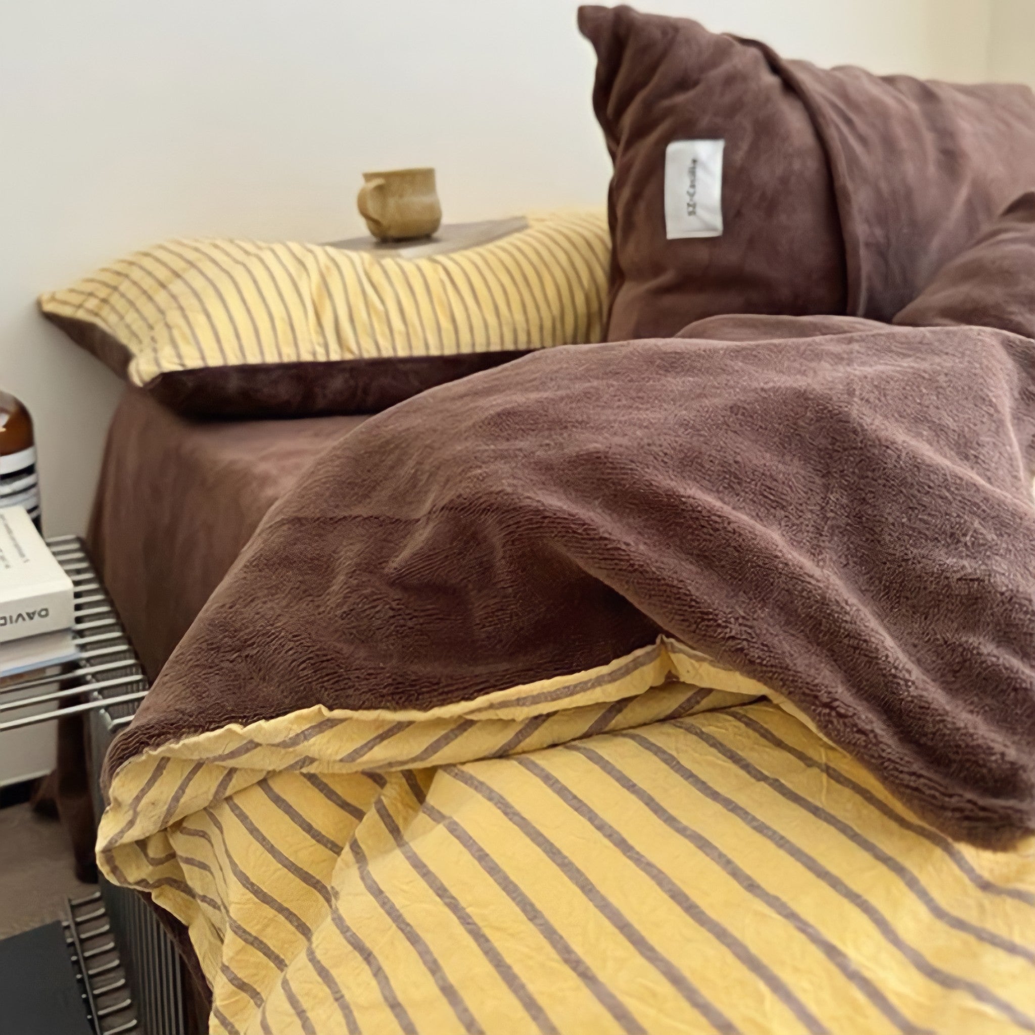 Retro Striped Fleece Bedding Set in Yellow Coffee