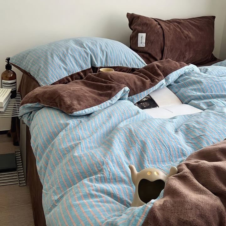 Retro Striped Fleece Bedding Set in Blue Coffee