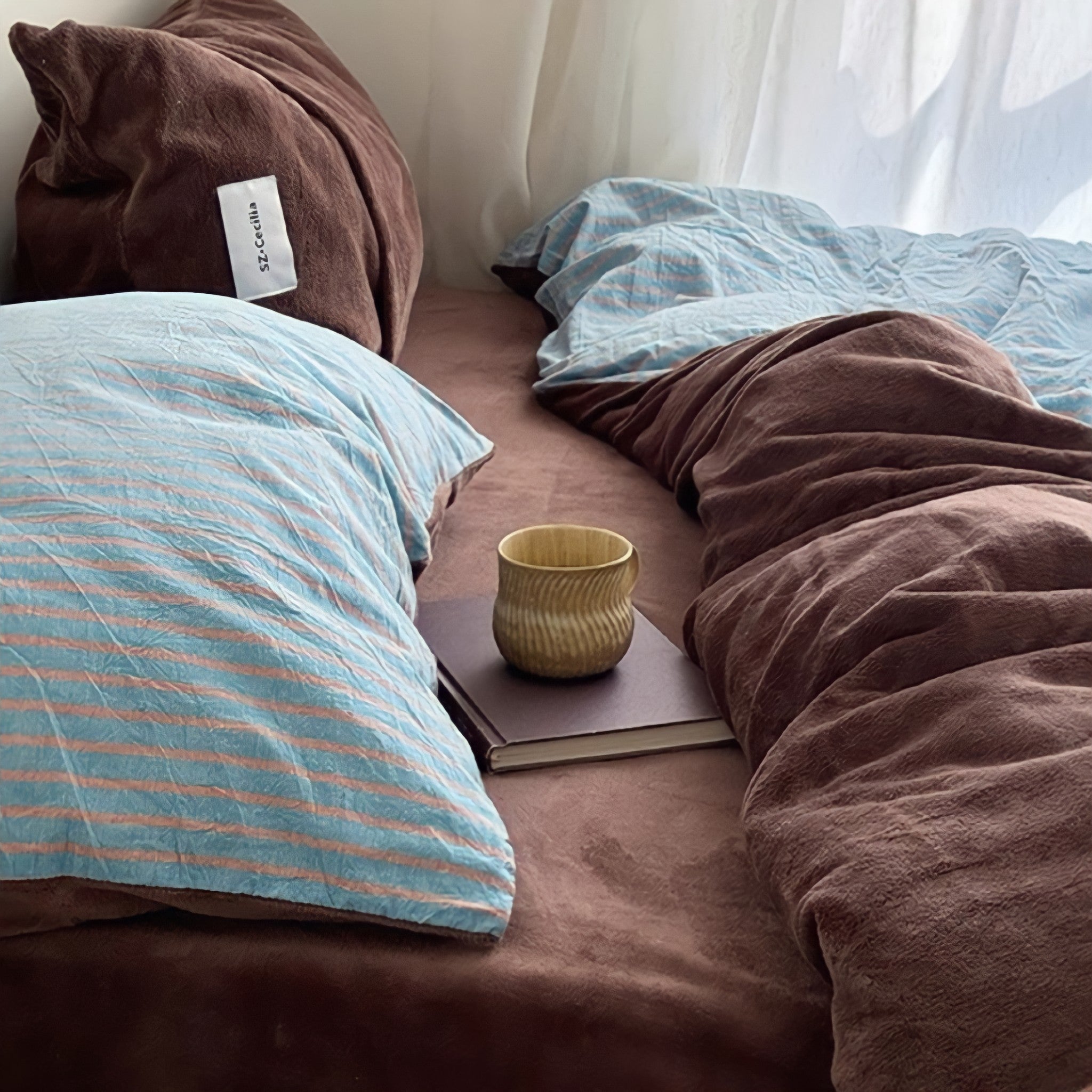 Retro Striped Fleece Bedding Set in Blue Coffee