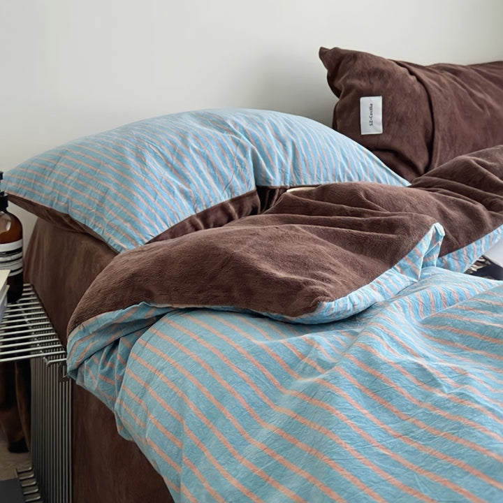 Retro Striped Fleece Bedding Set in Blue Coffee