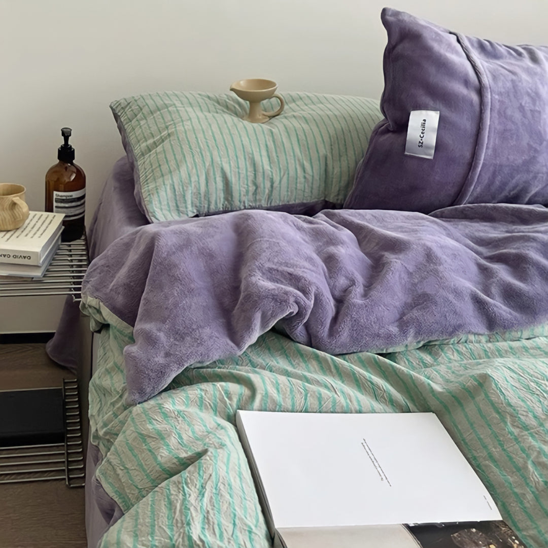 Retro Striped Fleece Bedding Set in Green Purple