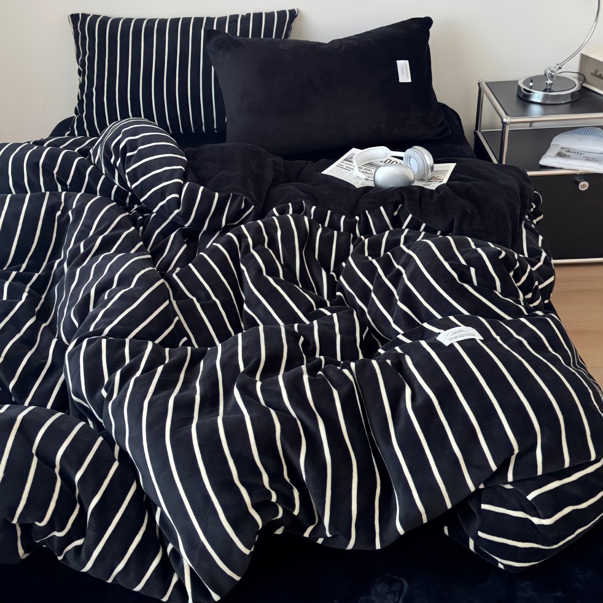 Pinstripe Fleece Bedding Set, Black