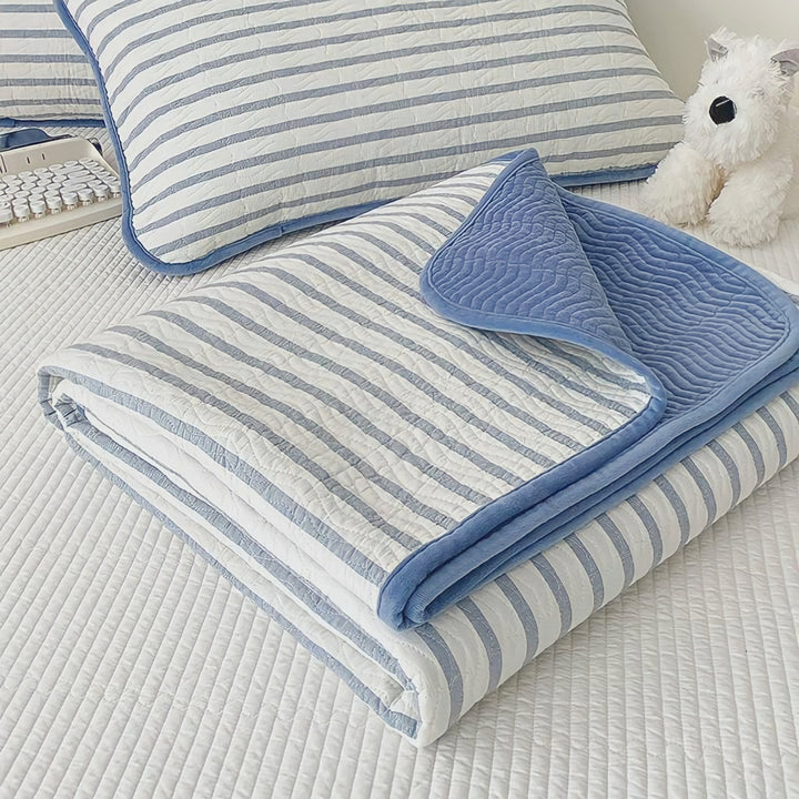 Cotton fleece reversible quilting "blue white stripes"