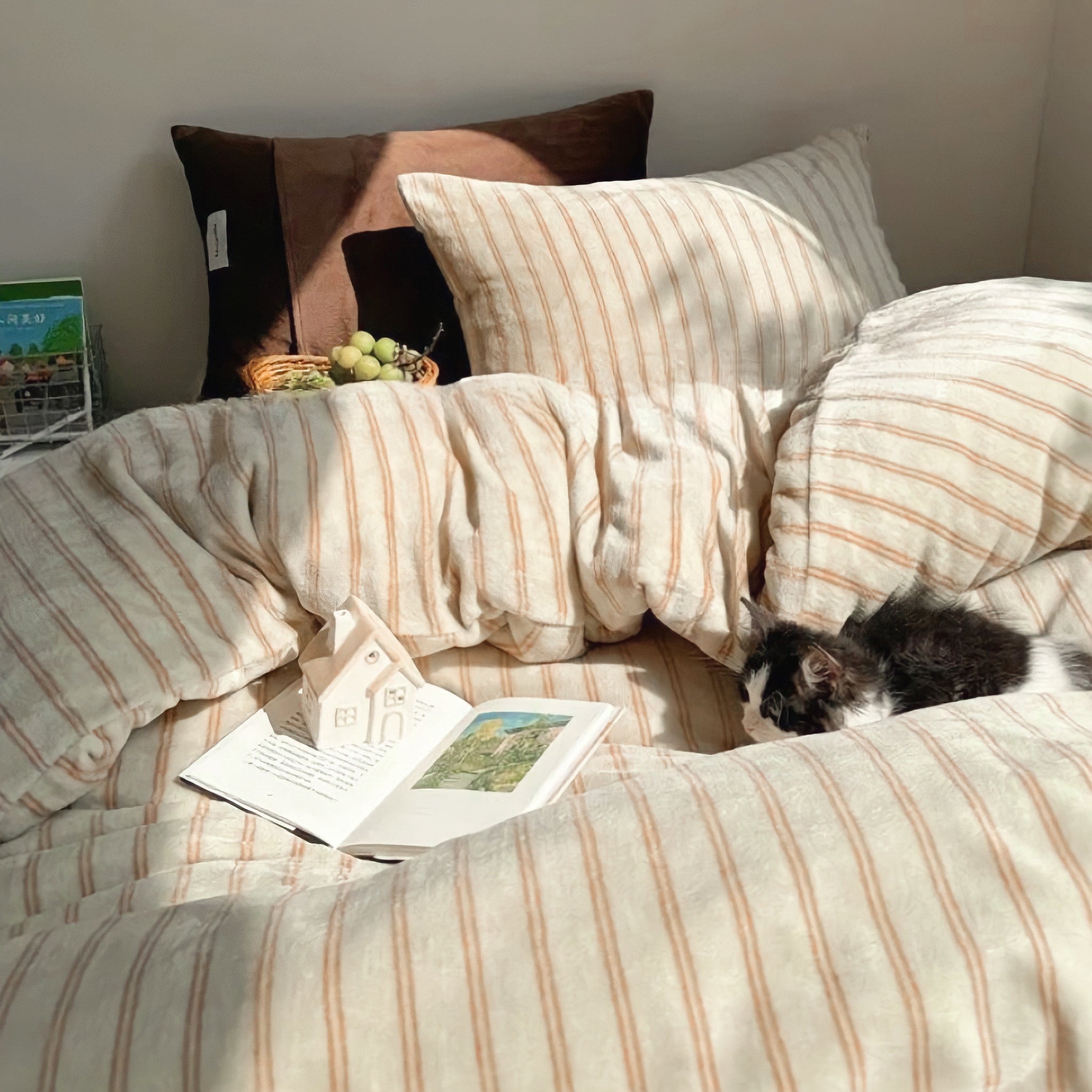 Striped Milk Fleece Bedding Set, Camel