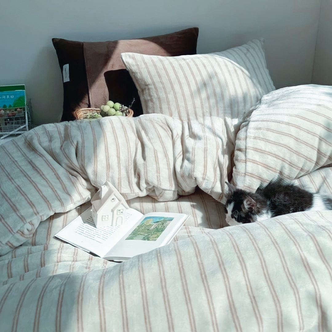 Striped Milk Fleece Bedding Set, Camel