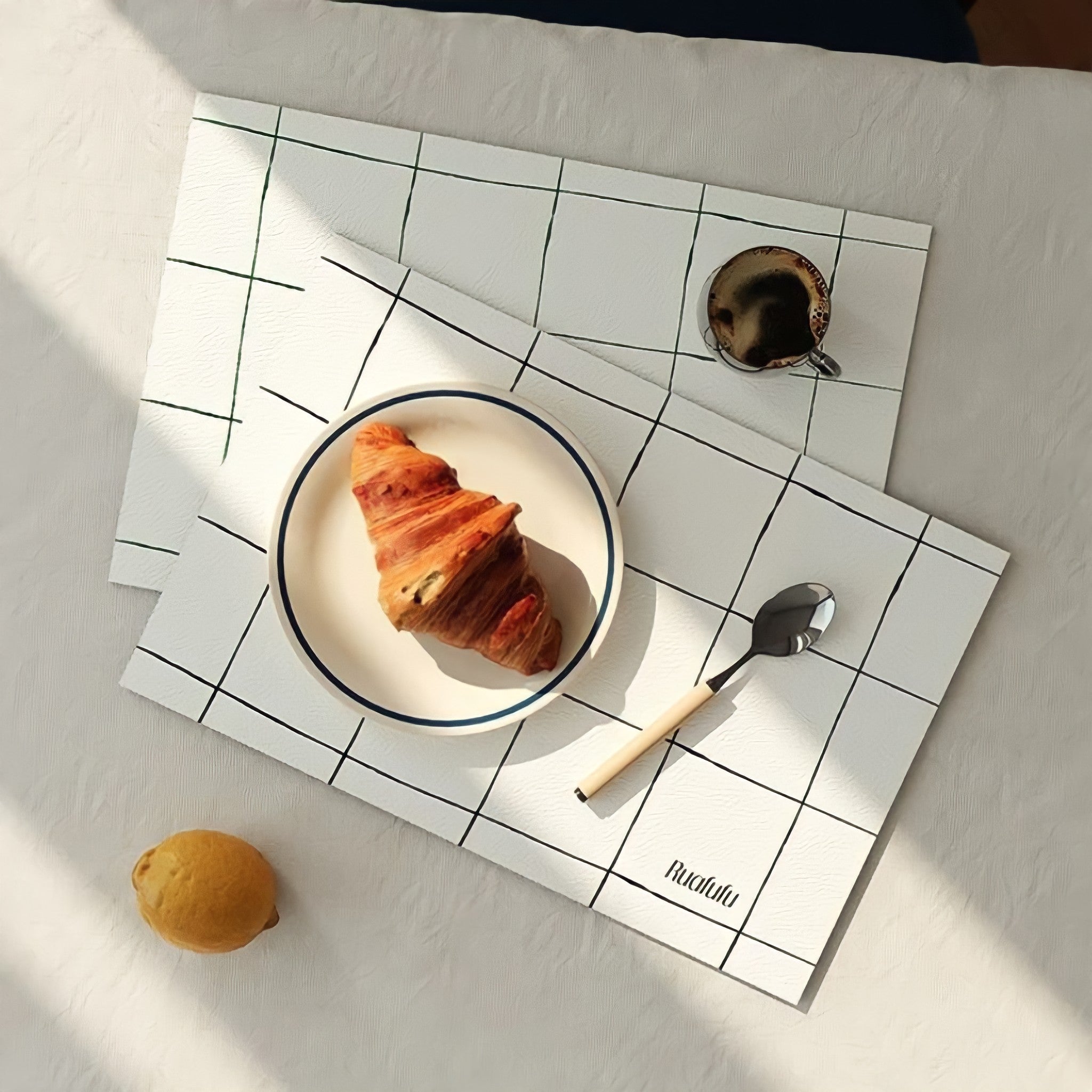 モダンハンドドローインググリッドプレイスマット