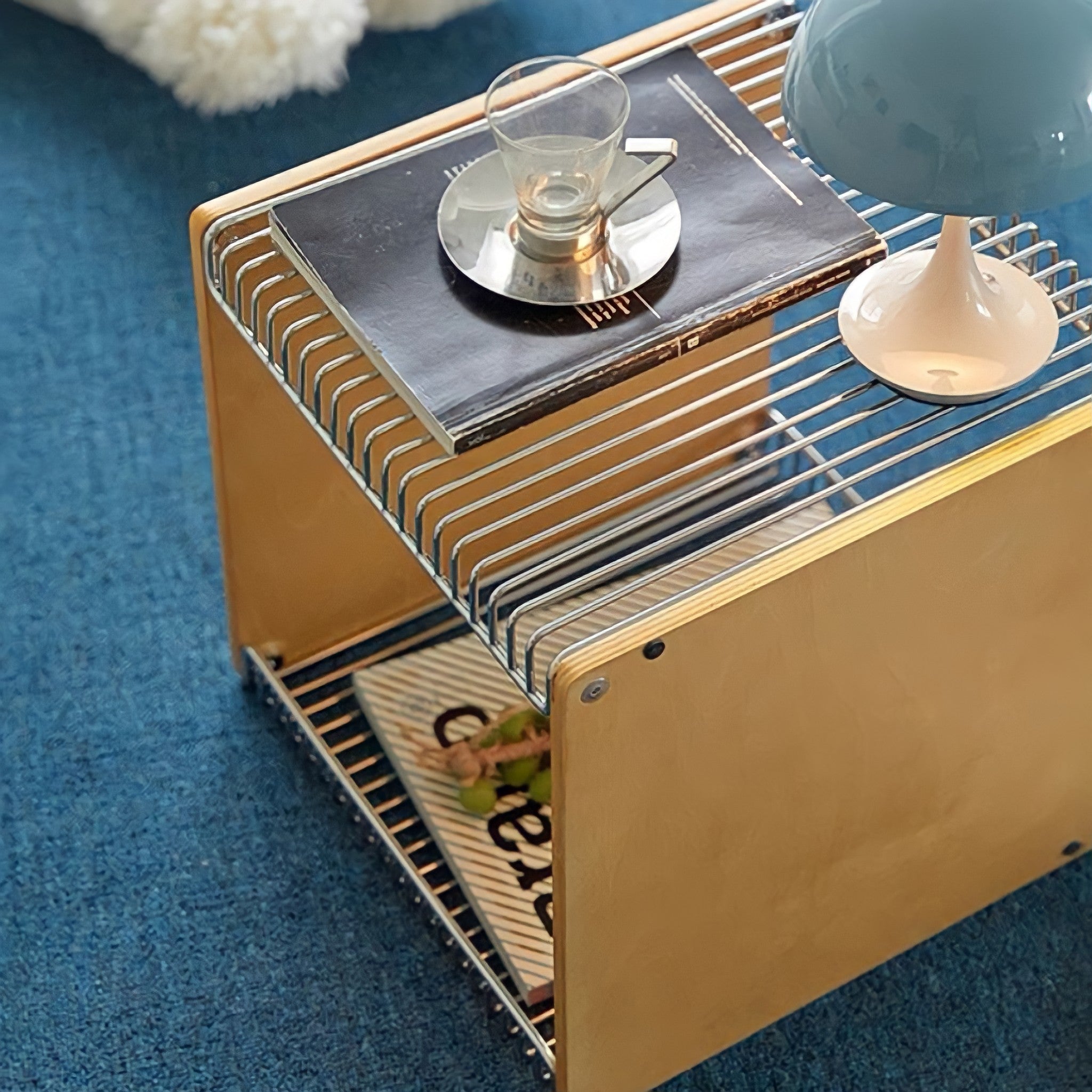 メタリックグリッドウッドサイドテーブル