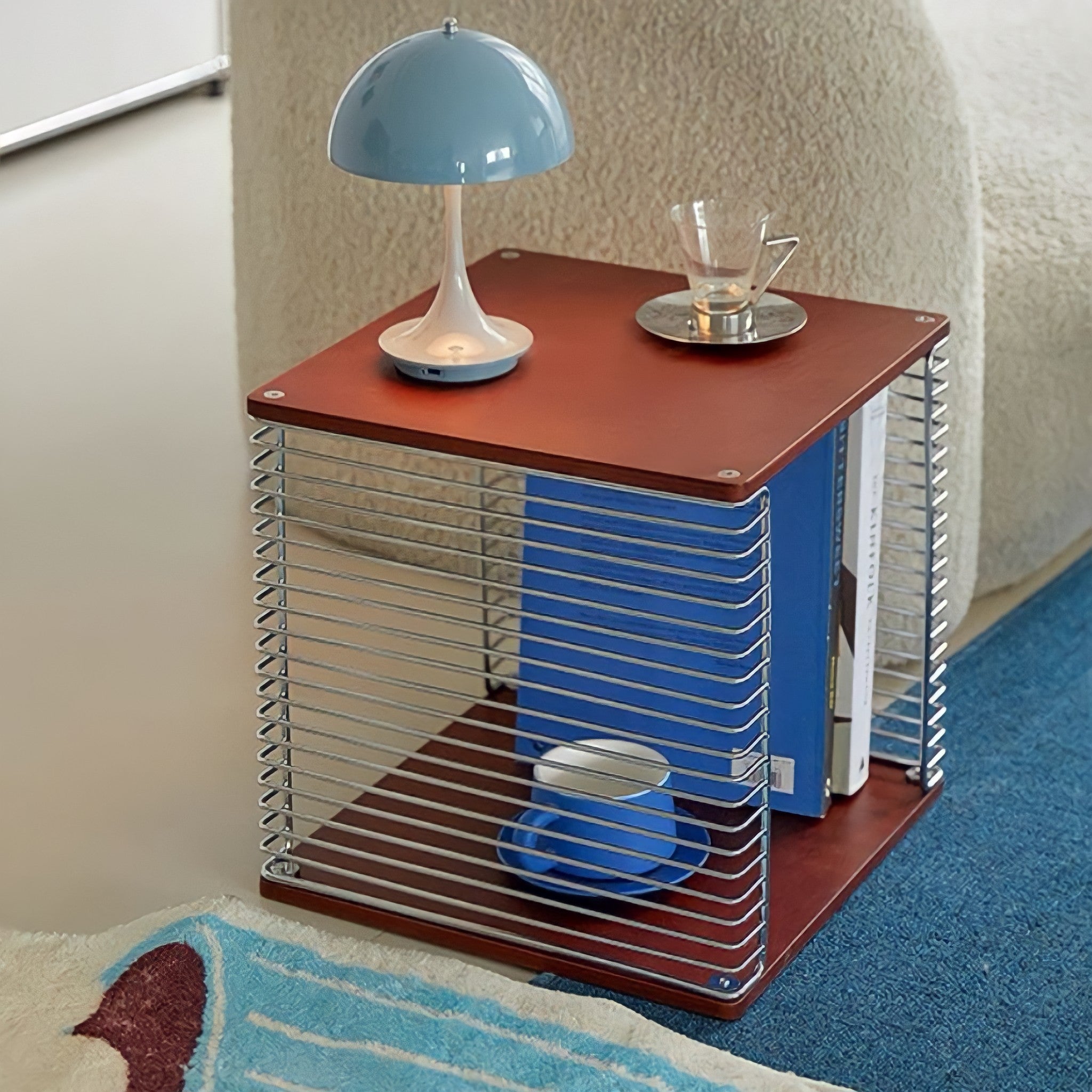 メタリックグリッドウッドサイドテーブル