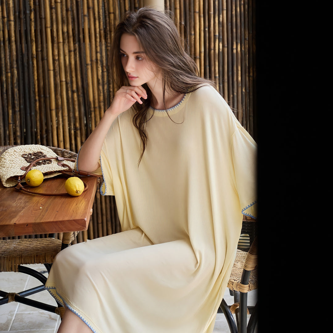 Pajamas with Built-in Bra and Stitch Design