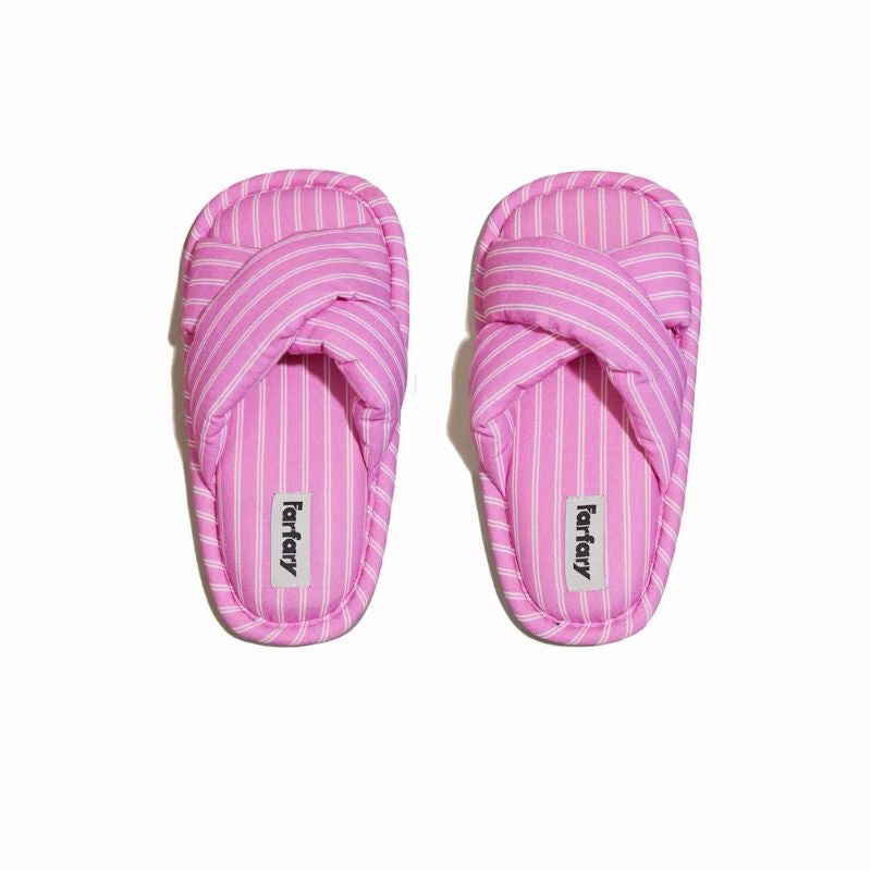 Criss-cross strap slippers