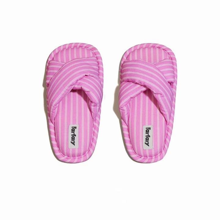 Criss-cross strap slippers