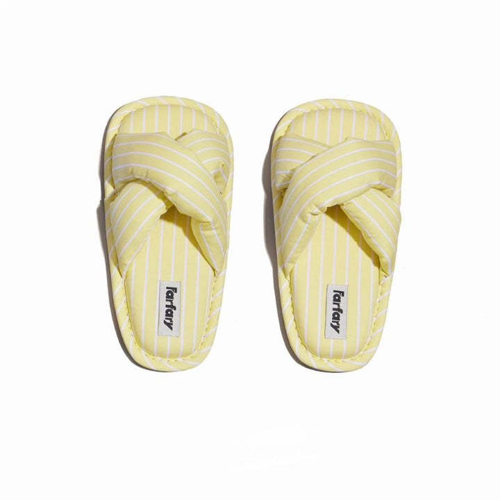 Criss-cross strap slippers