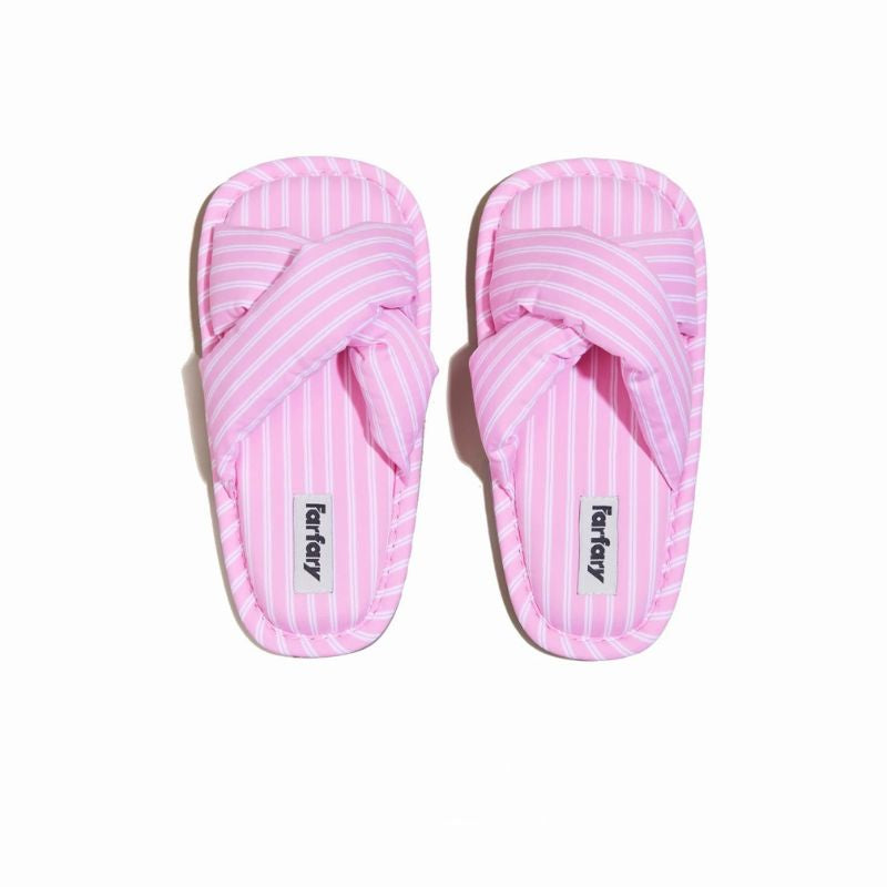 Criss-cross strap slippers