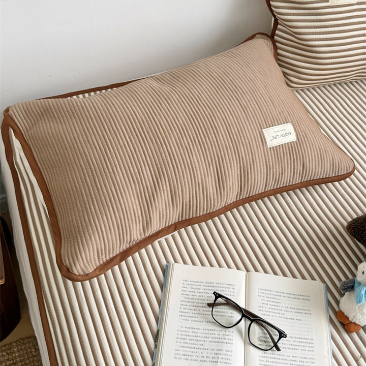 Ice Silk Line Pattern Mat Set Coffee