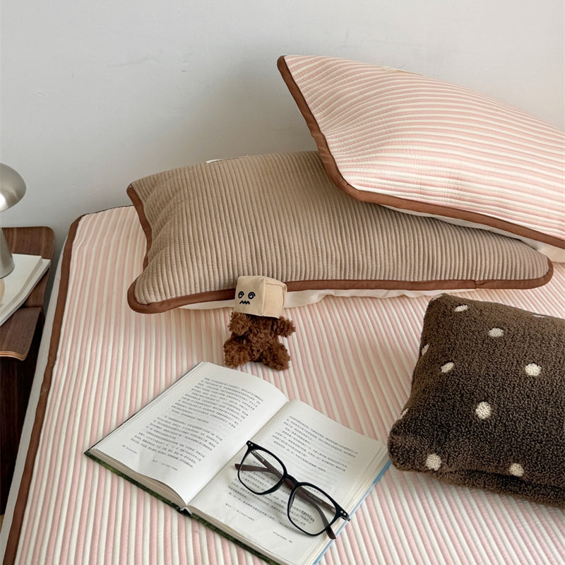 Ice Silk Line Pattern Mat Set Pink