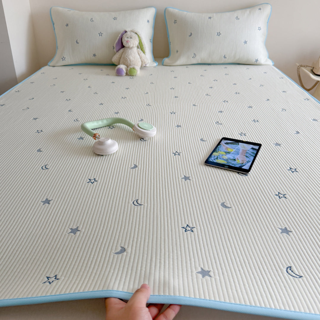 Star Moon Ice Silk Pad Set White