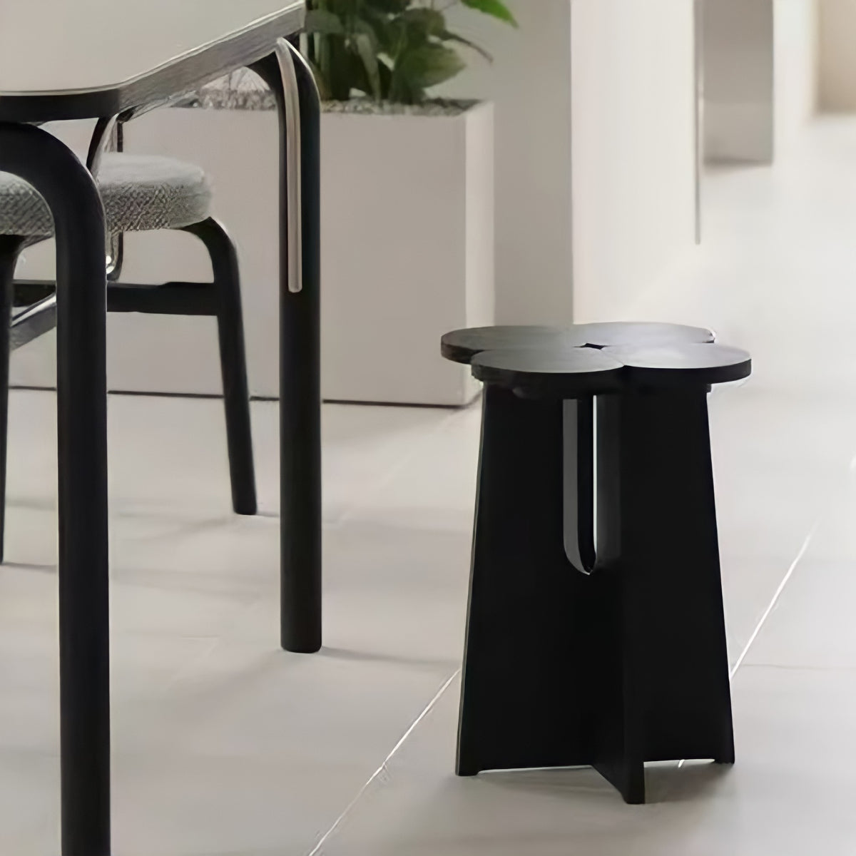 Clover-shaped Wood Stool