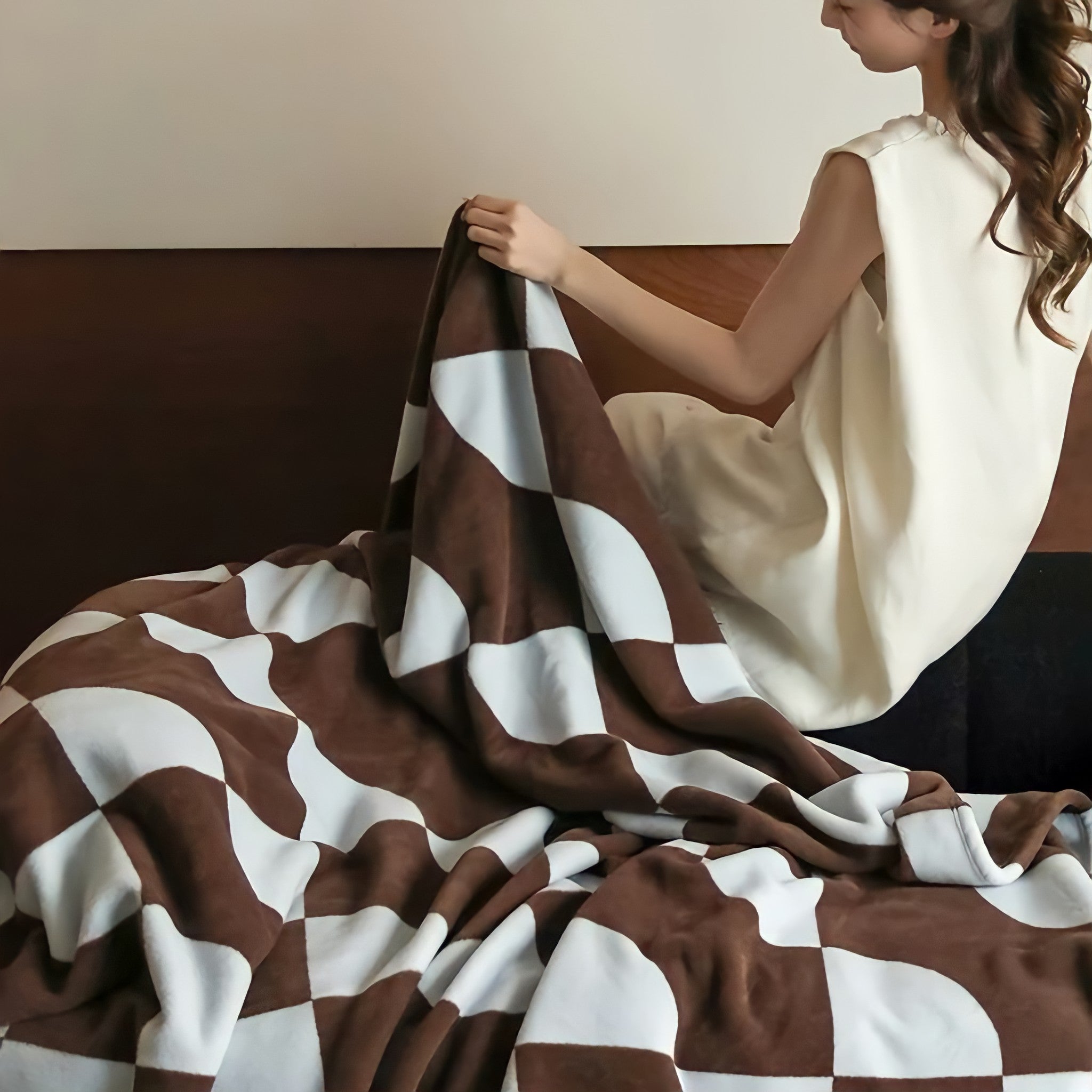 Geometric Print Fleece Blanket