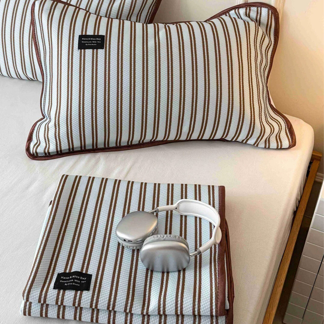 Modern Stripe Cool Pad Brown