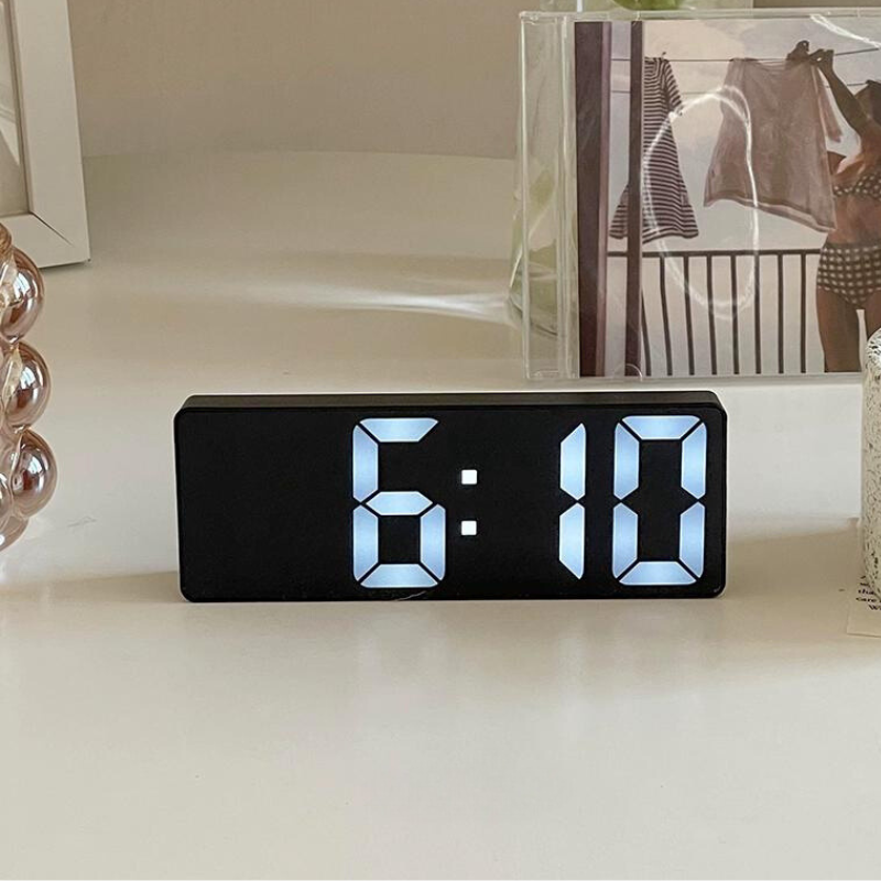 デジタル電子置き時計 目覚まし時計 多機能時計 / Digital electronic holding clock alarm clock multifunctional clock - kocol