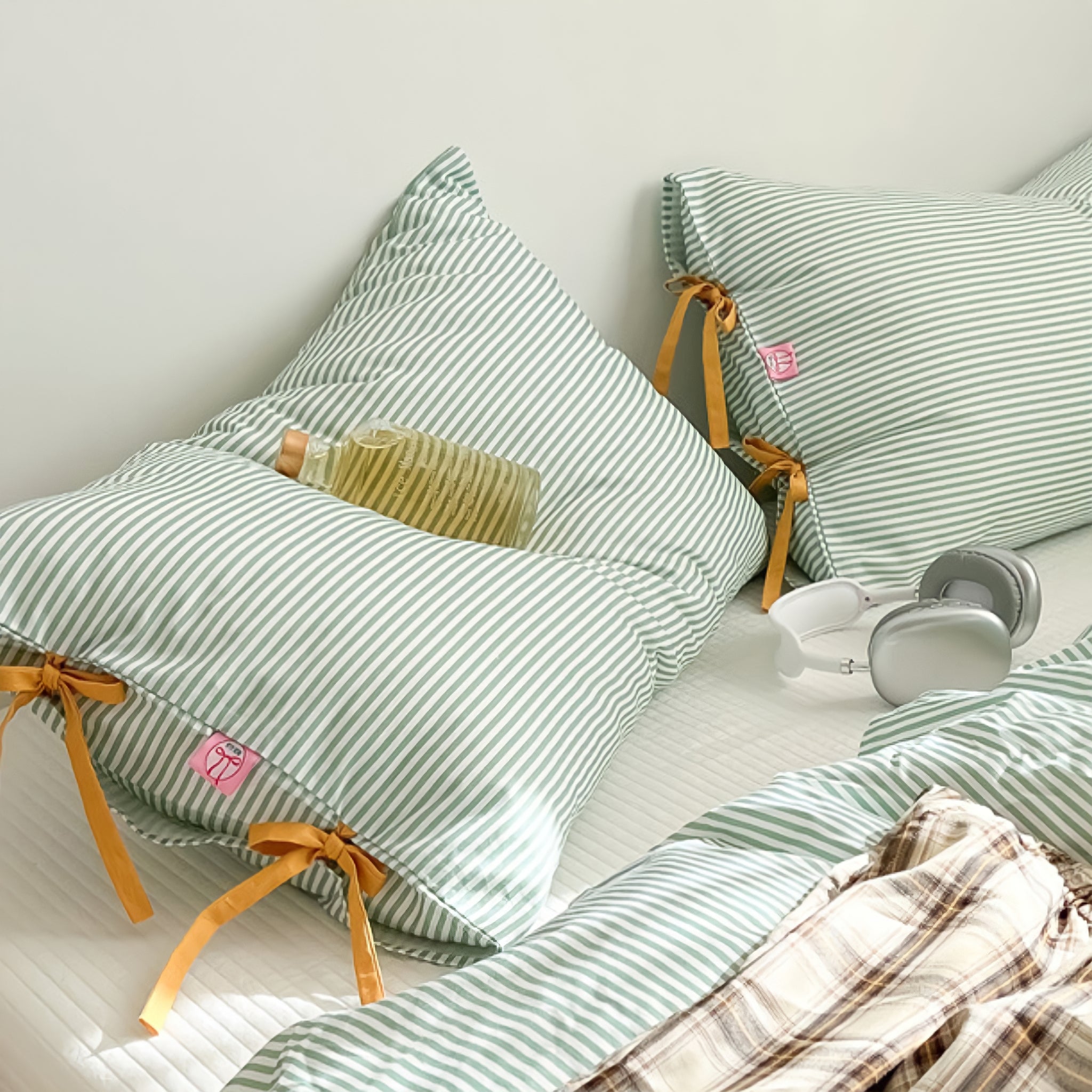 ガーリーリボンストライプ枕カバー